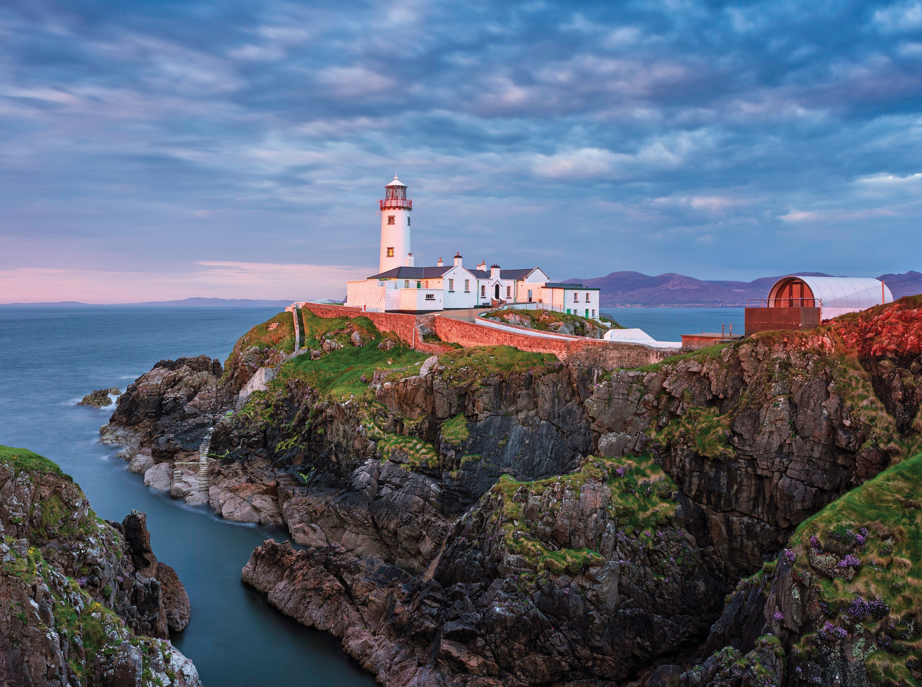 PFG By The Sea - Fanad Lighthouse (1000pcs) (Usage/Used - PUZZLES FOR GOOD)