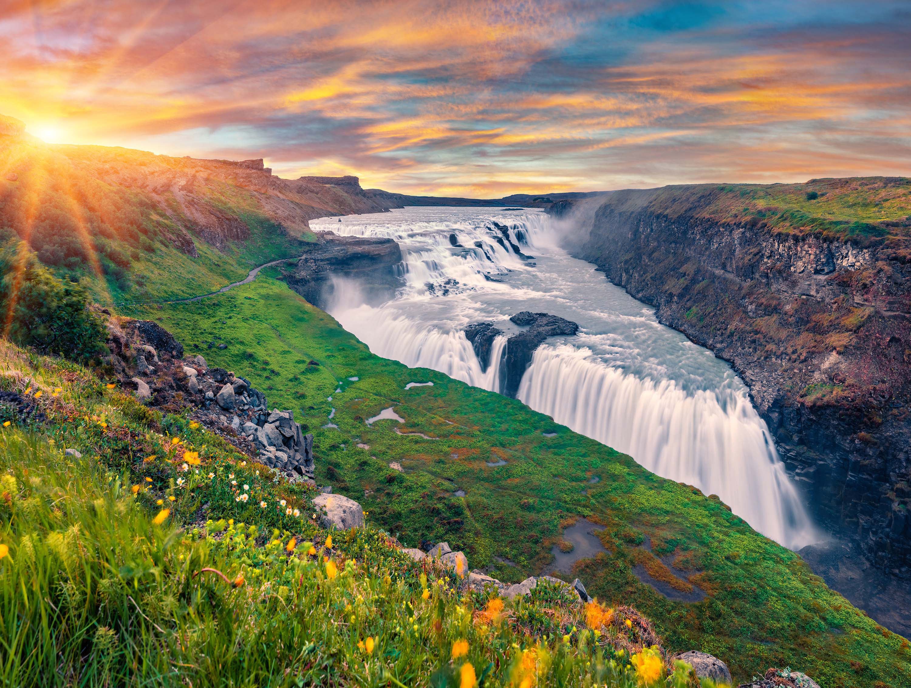 PFG Postcard Collection - Gullfoss Waterfall, Iceland (550pcs) (Usage/Used - PUZZLES FOR GOOD)