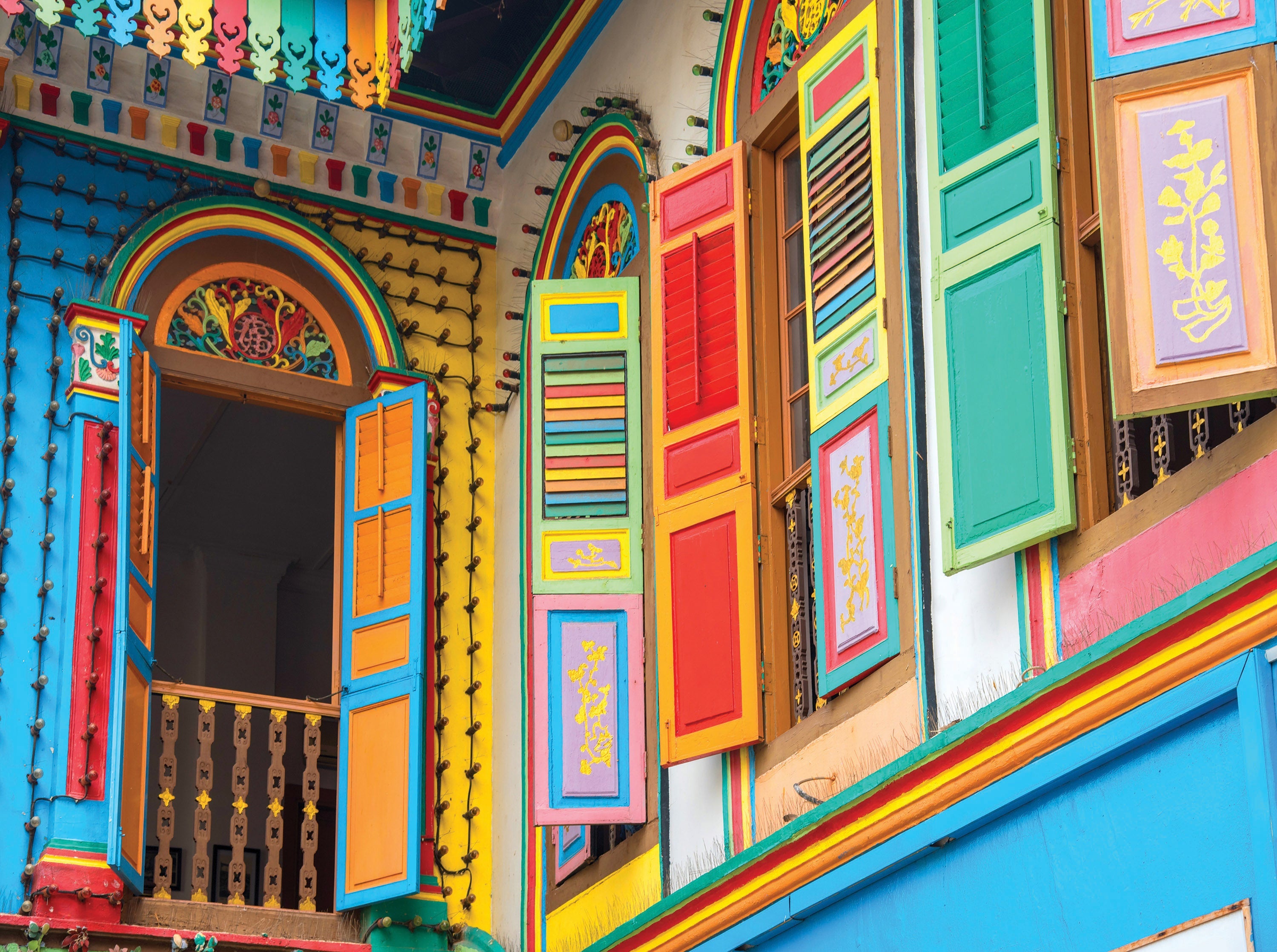 PFG Colorful World - Colorful Facade, Singapore (750pcs) (Usage/Used - PUZZLES FOR GOOD)