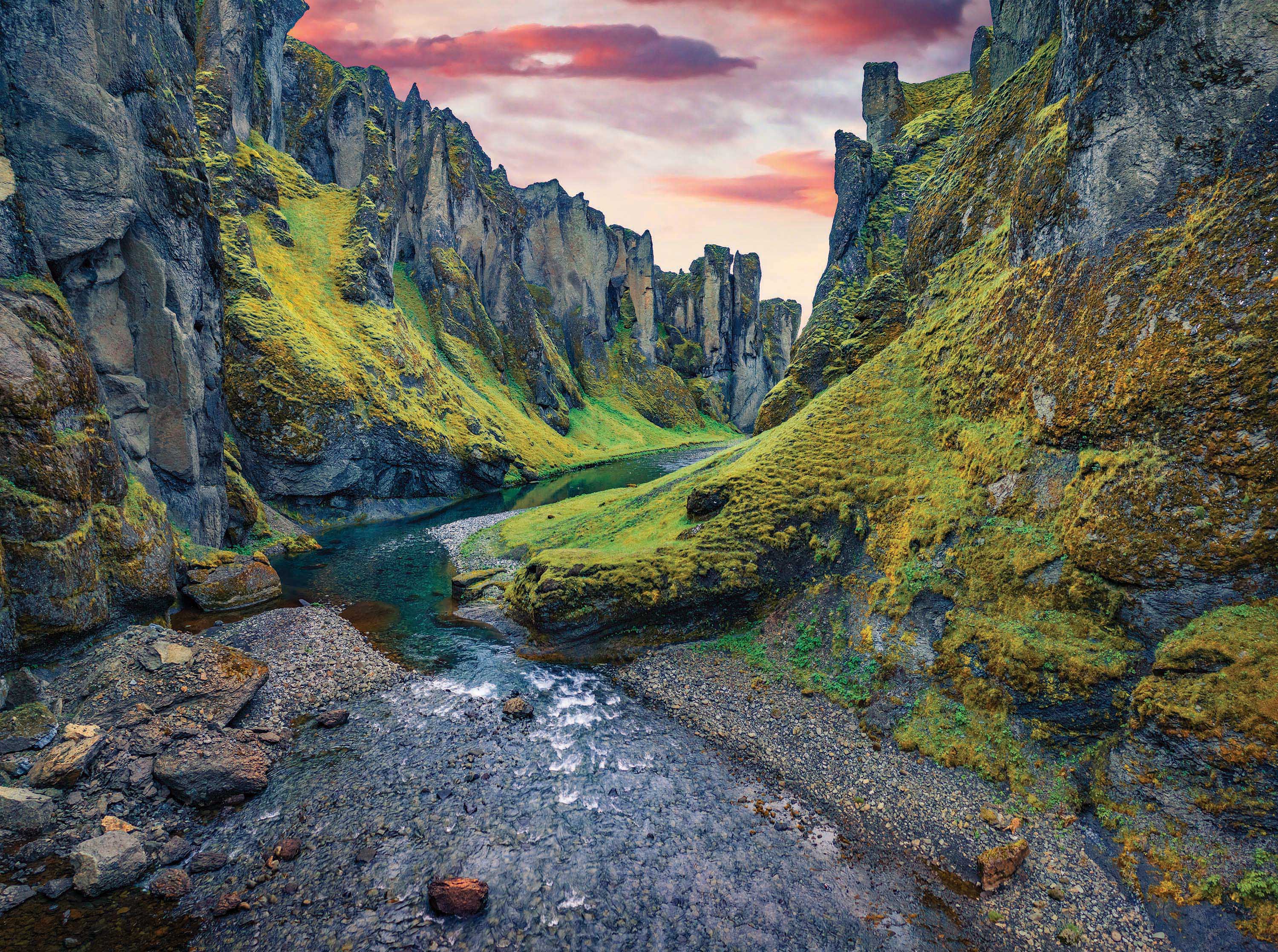 PFG Postcard Collection - Fjadrargljufur Canyon, Iceland (750pcs) (Usage/Used - PUZZLES FOR GOOD)