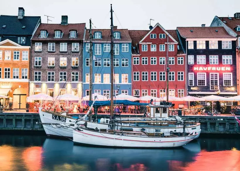 Ravensburger Scandinavian Places - Copenhagen, Denmark (1000pcs)