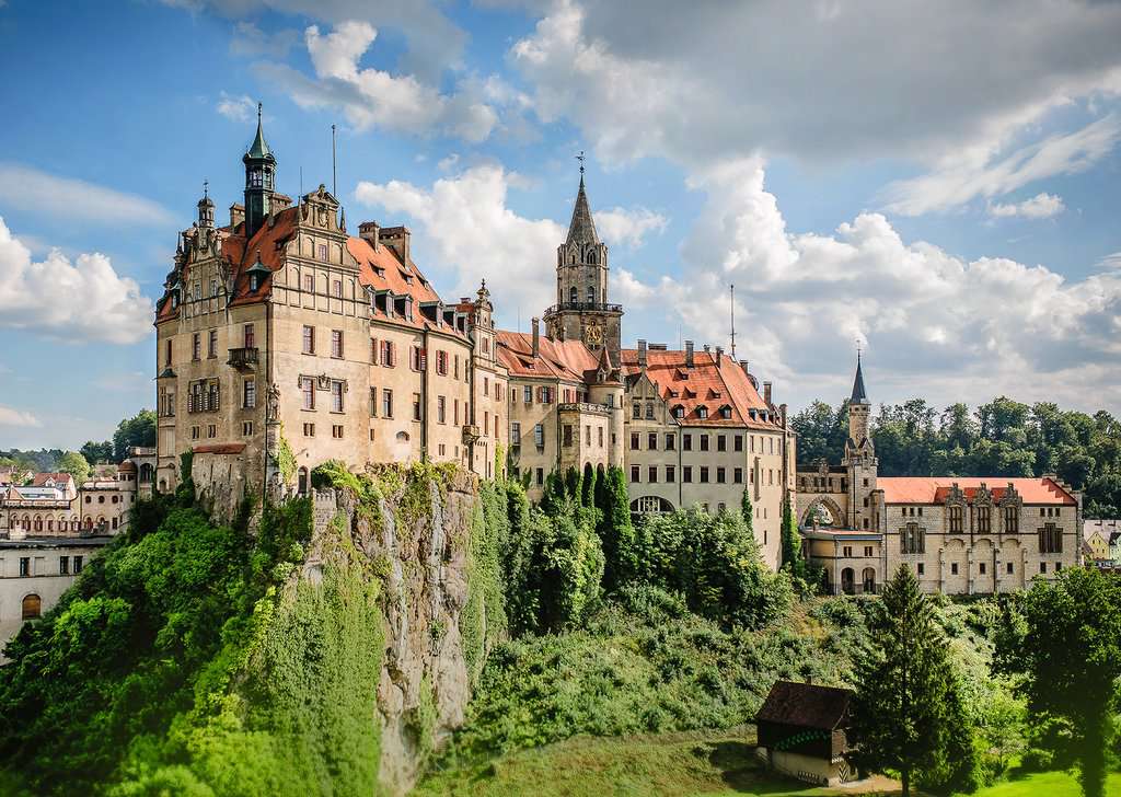 Ravensburger Beautiful Castles - Sigmaringen Castle, Germany (1000pcs)