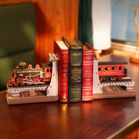 Book Nook - Century Train (Wood)