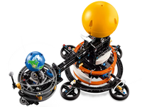 LEGO® - Technic - Planet Earth and Moon in Orbit