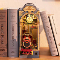 Book Nook - Time Travel (Wood)