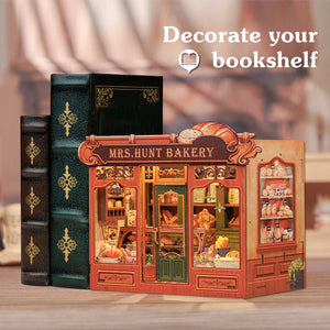 Book Nook - Mrs. Hunt Bakery (Wood)