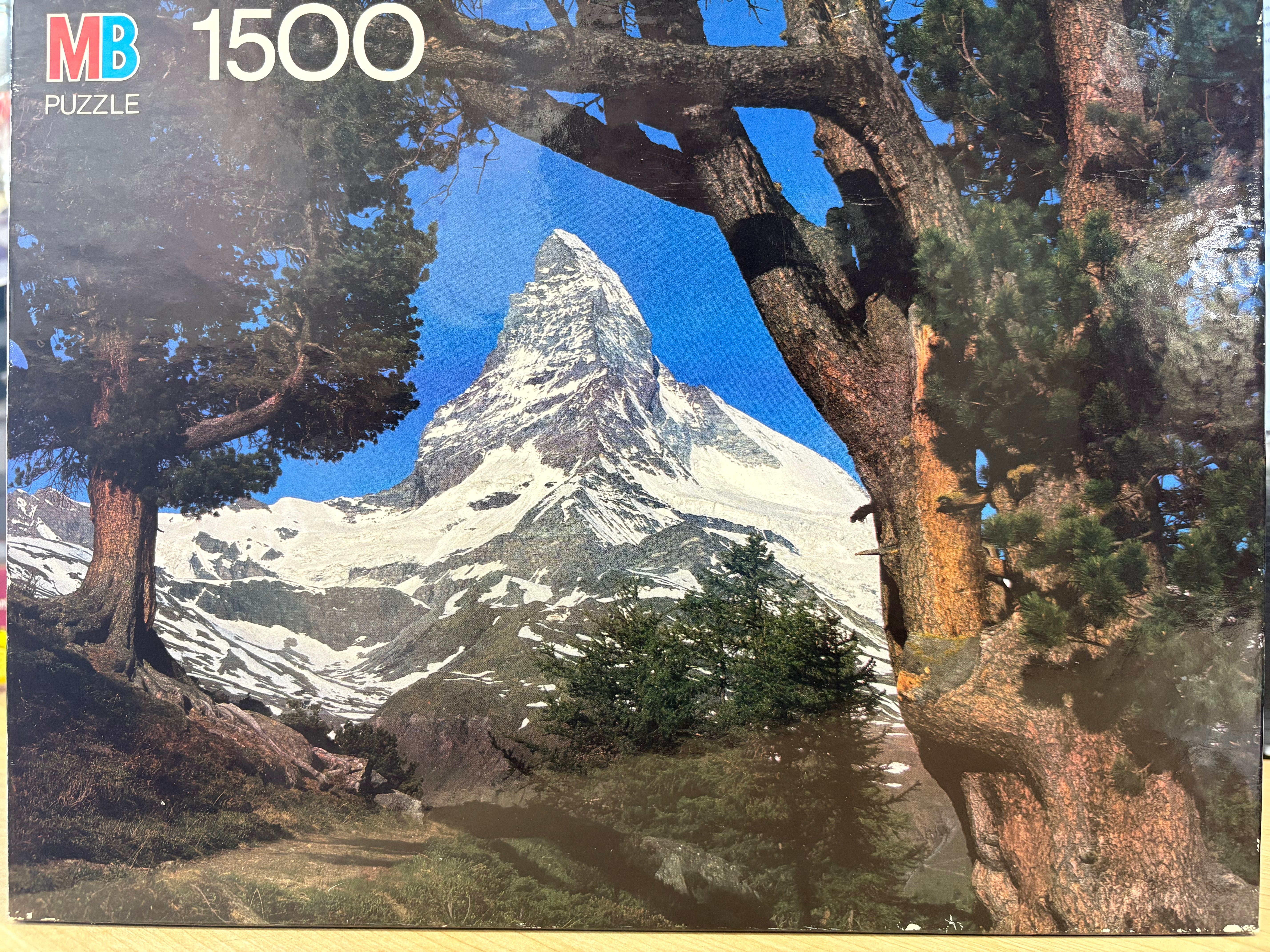 PFG Montagne dans les arbres (Utilisation - PUZZLES FOR GOOD)