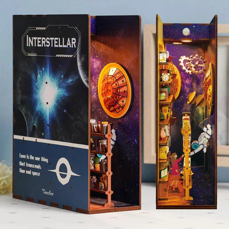 Book Nook - Interstellar (Wood with dust cover)