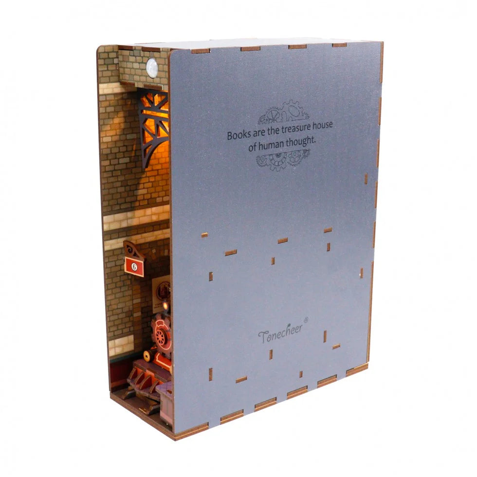 Book Nook - The Steam Age (Wood)