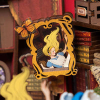 Book Nook - Alice Adventure - Fall Into Wonder (Wood)