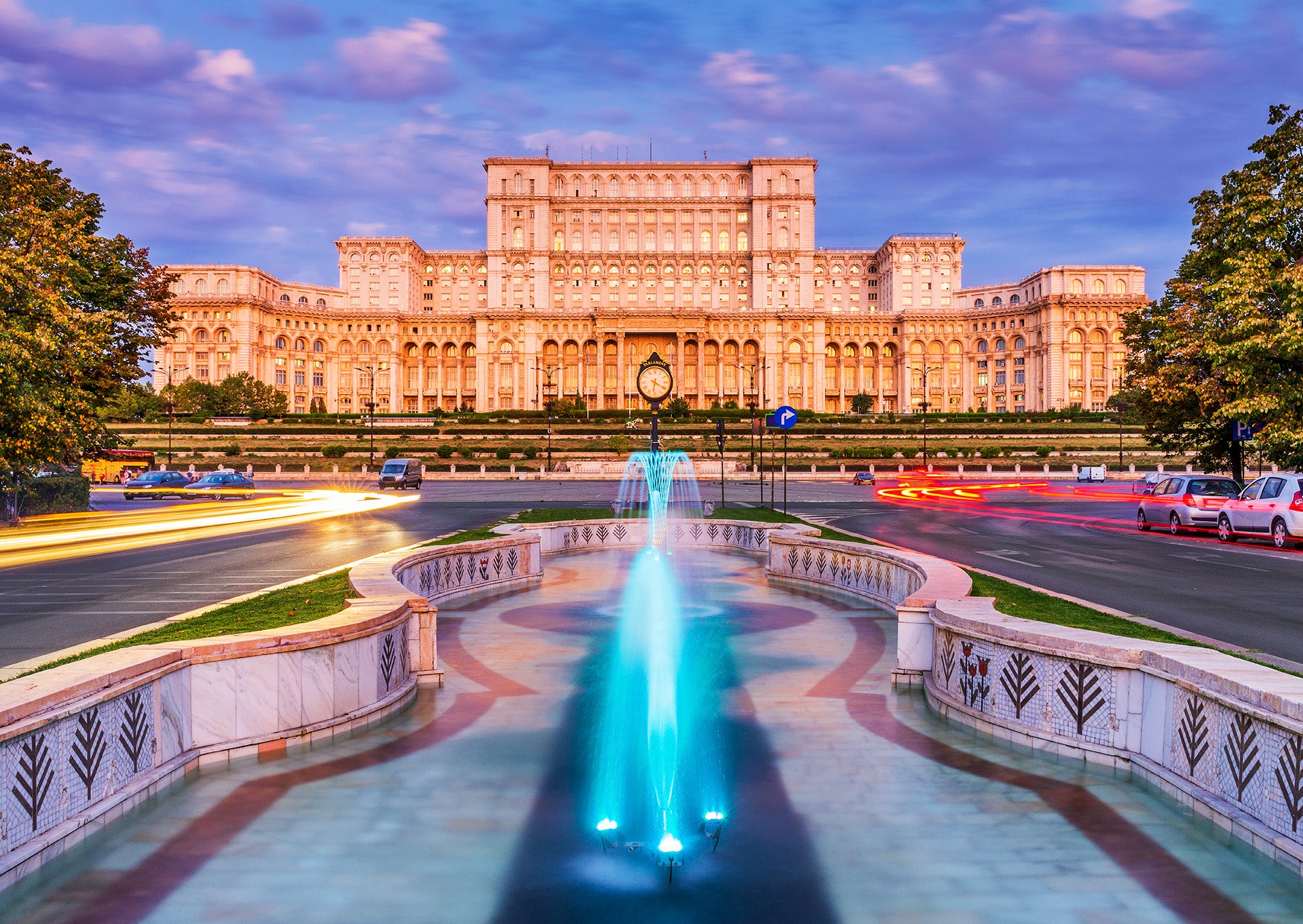 Enjoy- Palace of The Parliament, Bucharest (1000pcs)