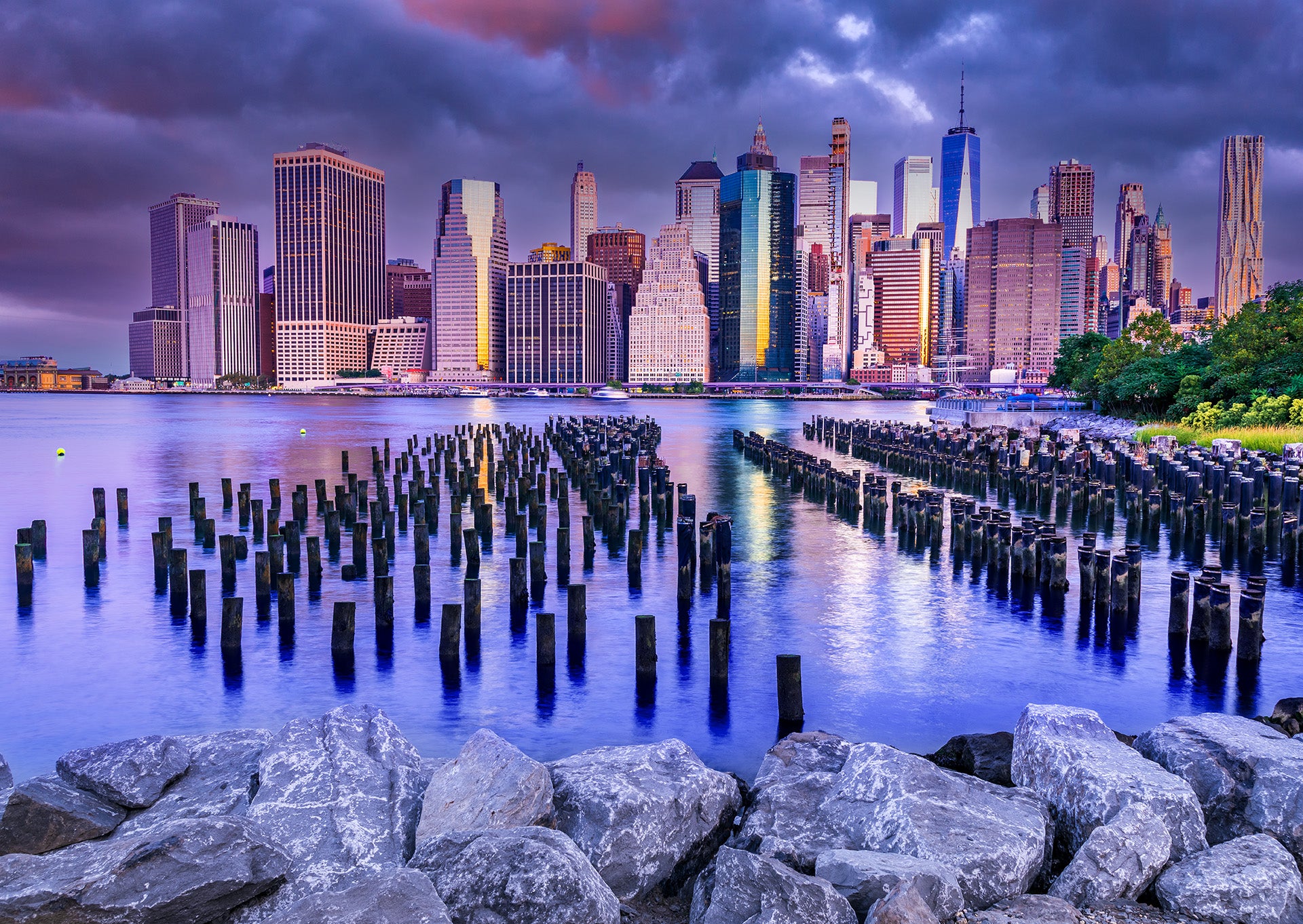 Enjoy- Cloudy Sky over Manhattan, New York (1000pcs)